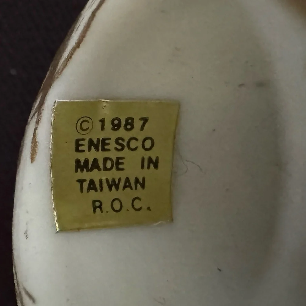 Vintage 1987 Enesco Porcelain Nativity Scene Thimble Display 8 Piece Set
